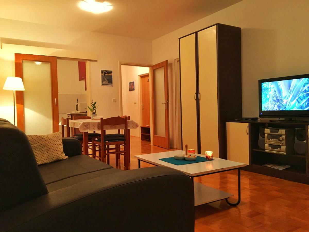 Apartman Mimoz Senj  Zewnętrze zdjęcie