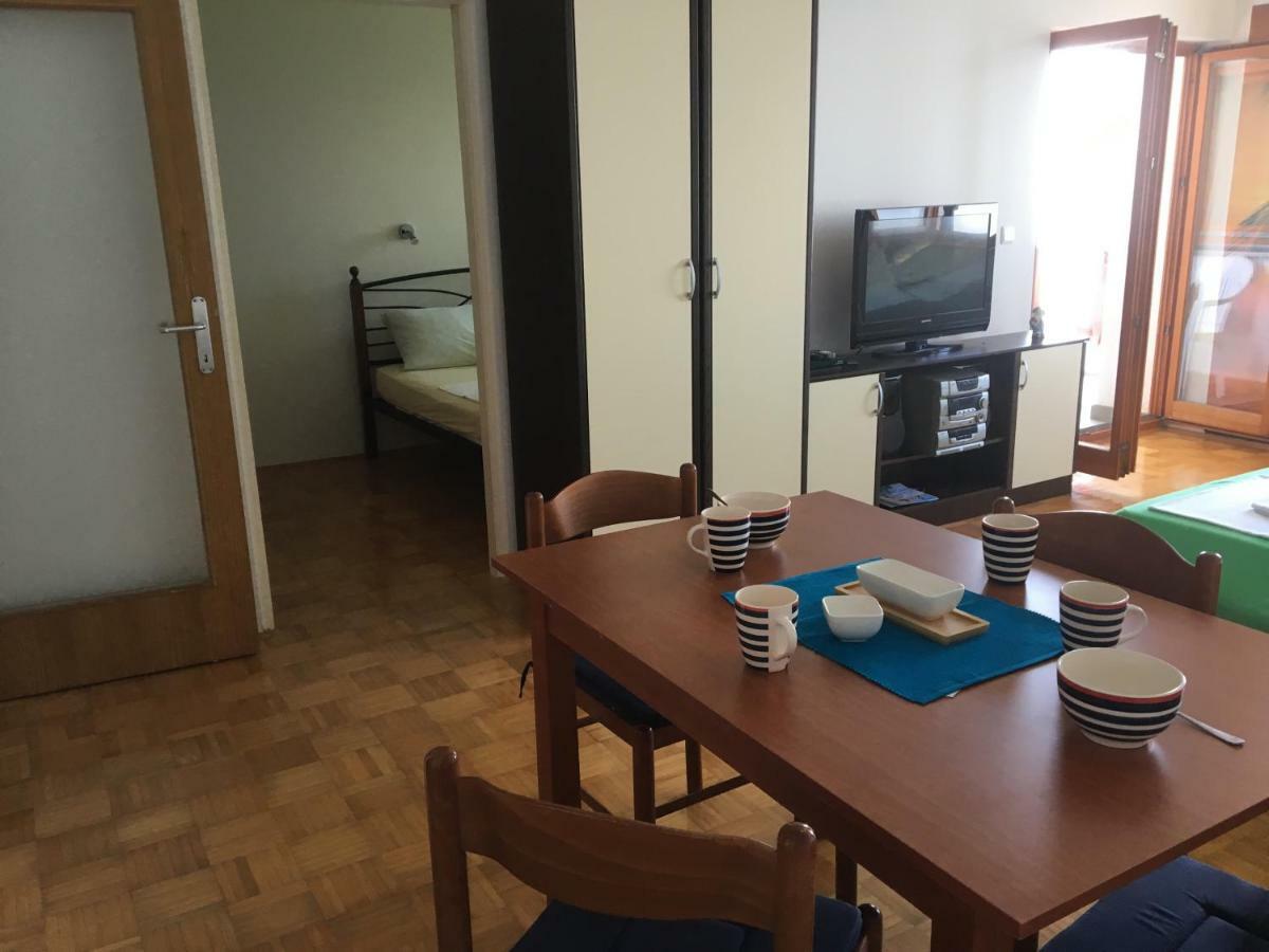 Apartman Mimoz Senj  Zewnętrze zdjęcie
