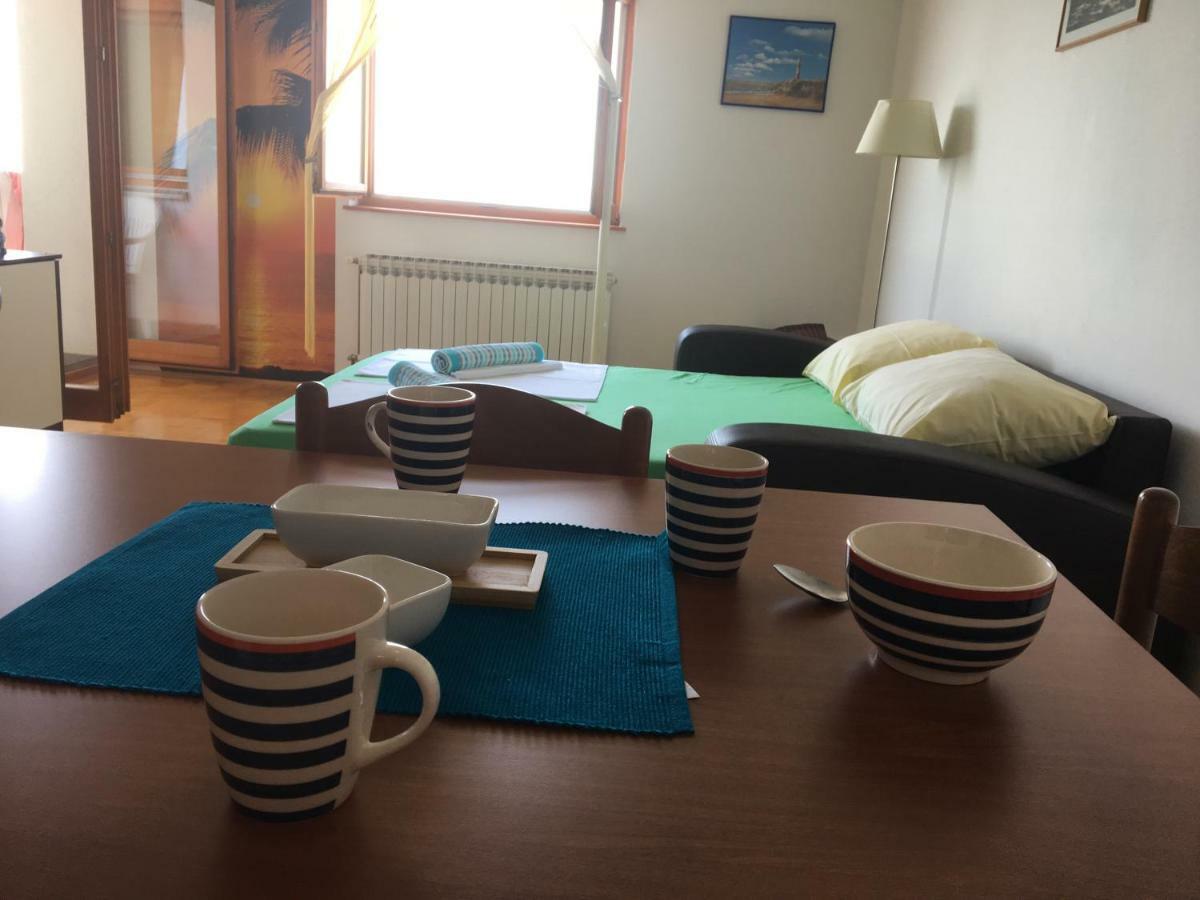 Apartman Mimoz Senj  Zewnętrze zdjęcie